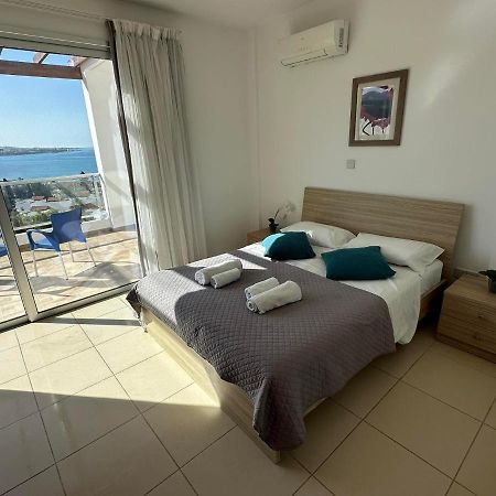 Villa Aqua Sunrise 1Km From Beach With Sea Views Coral Bay Luaran gambar