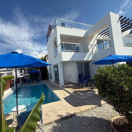 Villa Aqua Sunrise 1Km From Beach With Sea Views Coral Bay Luaran gambar