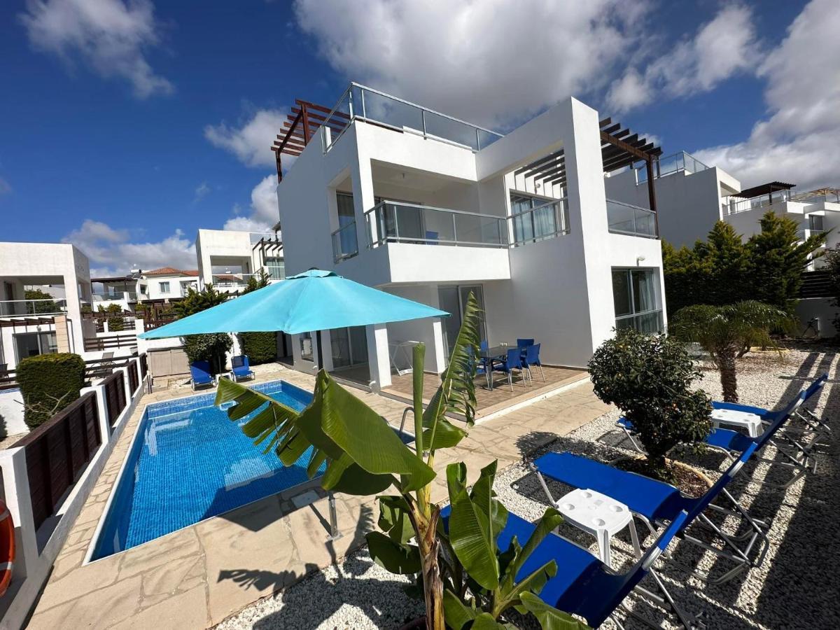Villa Aqua Sunrise 1Km From Beach With Sea Views Coral Bay Luaran gambar