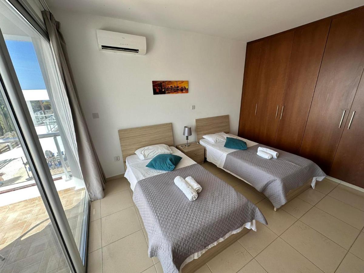 Villa Aqua Sunrise 1Km From Beach With Sea Views Coral Bay Luaran gambar